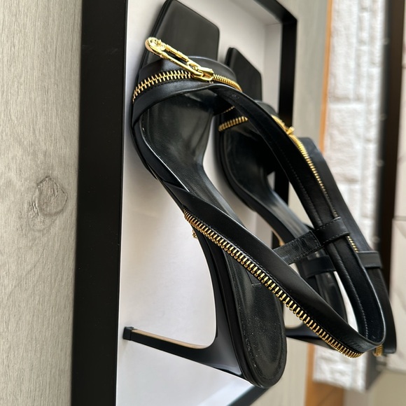 Authentic Versace heals - Picture 9 of 11